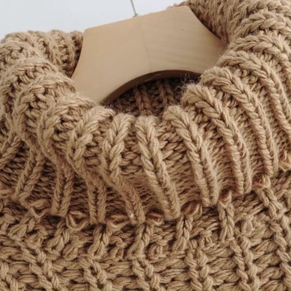 SOLD OUT - Picture 4 of 6